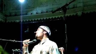 Ben Harper &amp; The Innocent Criminals - Gold To Me - Live at the Paradiso in Amsterdam (7-7-08).MPG