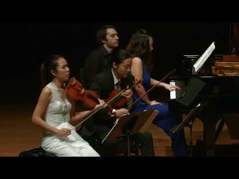 Korngold: Suite for Piano Left Hand, Two Violins, & Cello, Op. 23 II. Walzer: Nicht schnell, anmutig