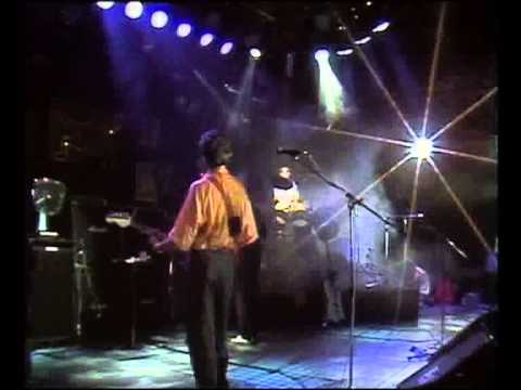 Phil Collins with Eric Clapton - In The Air Tonight - Live @ Montreux 1986