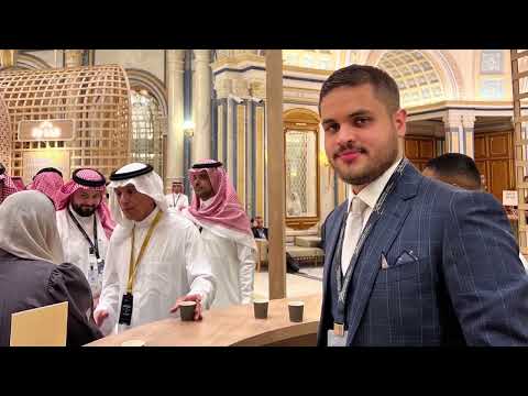 Mike Candel, elevando el café salvadoreño en Arabia Saudita.