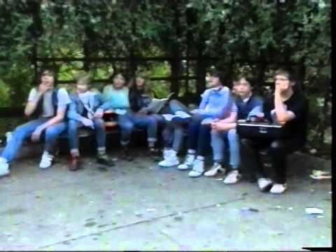 "Die Kinder vom Busbahnhof"  - ELF99 Spezial (DDR-TV, Oktober 1990)