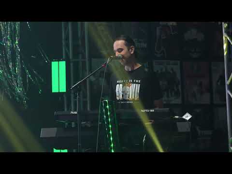 Walking By Myself - Johnny Winterigary Moore (Cover) | Heavy is The Crown - Santo Andr