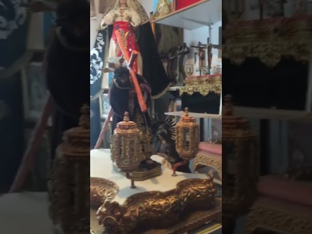 Vídeo relacionado con Susaeta - Pasos de Semana Santa (Maquetas recortables)