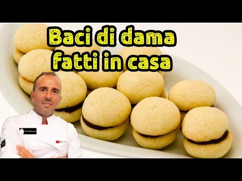 Baci di dama o amaretti morbidi.Ricetta spettacolare fatta in casa a mano.Facilissimi da fare
