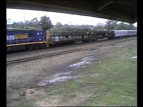 Stawell Station Cam   NR87 Overland with 2X Car Carriers/Motorail 16th & 17th August 2013