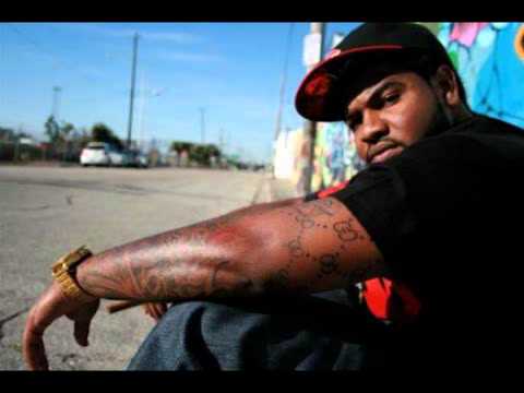 Torch (of Triple Cs) feat. Masspike Miles, Red Cafe & Pusha T Round & Round