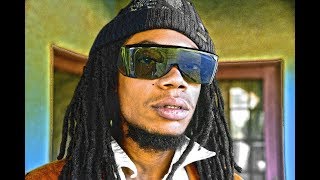 Lando Chill - Floating To Nowhere (Lyric Video)