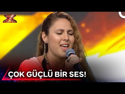 "Stay" Performansı ile Elif Çeşmeli! | X Factor Türkiye