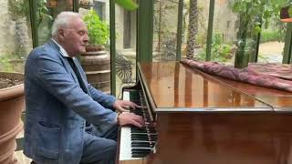 Anthony Hopkins Playing Exceptionally Beautiful Piano