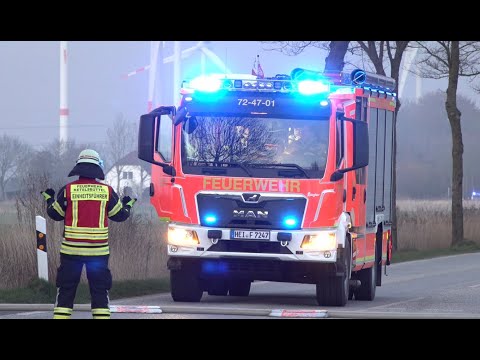 Großfeuer in Norderwöhrden 100 m2 schuppen in Vollbrand.