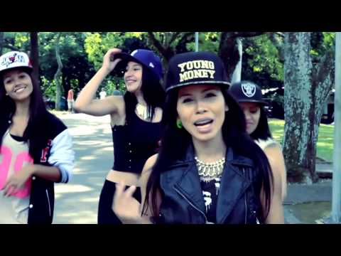 Lil Tuca Part.Nelleh Cris & Nego-X - Estilo Que Se Anda ( Video Clip)