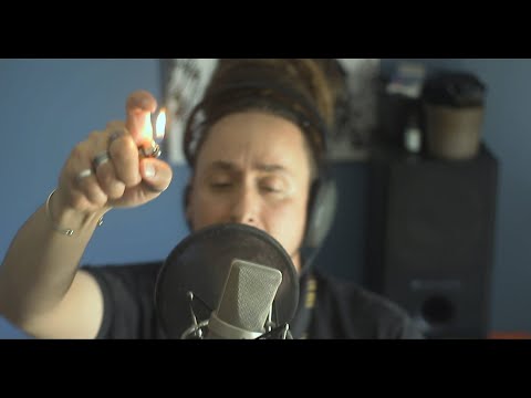 FYAH P - ''BABYLONE DOIT TOMBER'' 'NE TOUCHE PAS A MES DREADLOCKS' RIDDIM