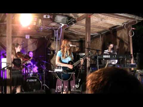 Flёur - Качели @Остров Сокровищ_2011 (02)