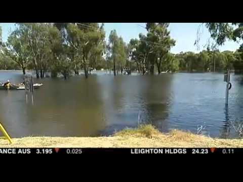 Water seeps under Nathalia levee