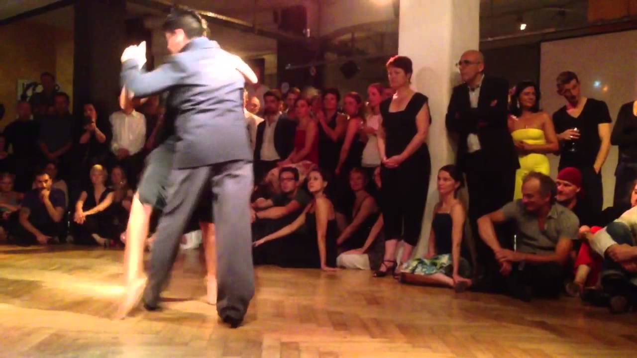 Carlitos Espinoza y Noelia Hurtado Tango Loft 2/4