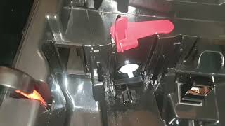 Siemens EQ3 EQ500 Brühgruppe lässt sich nicht einsetzen Motor Zapfen steht schief. Reparatur Lösung