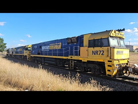 3PM6 PN up "Linfox Express #2" (NR92+NR77+NR72), Perth to Melbourne, 1820, 29/11/24, Stawell VIC