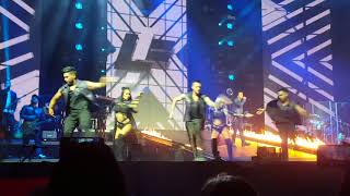 Luis Fonsi Opening "Tanto para nada" &amp; "Corazón en la maleta"
