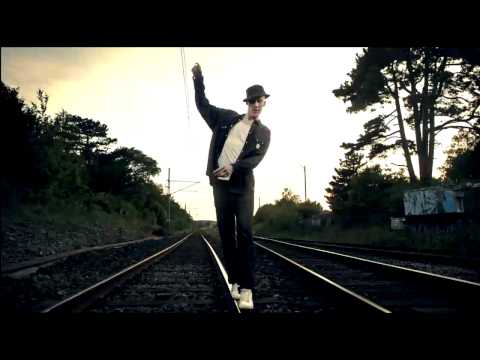 Kapten Röd - Saknade Vänner (Officiell singel)