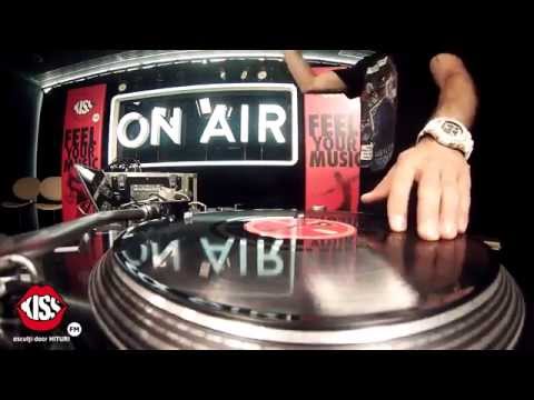 Doddy feat . Nicole Cherry - Rezervat (live @ Kiss FM)