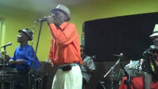 The Jolly Boys cover 'Blue Monday' Kingston 3 July  2010