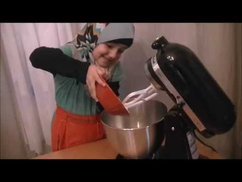 Easy Yellow Cake Makeover - Peanut Butter Chocolate Chip Cupcakes