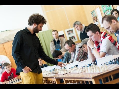 Veľmajster Ján Markoš - rozhovor pred simultánokou v BŠA