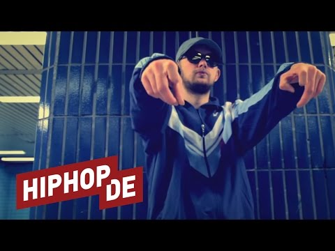 Juicy Gay – Savage (prod. AsadJohn) – Videopremiere