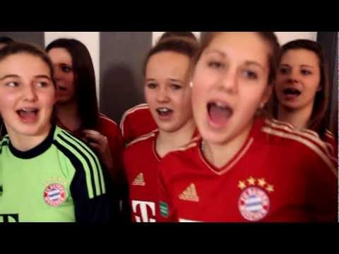 EINSHOCH6: NIE MEHR IM ABSEITS (feat. FC Bayern U17-Juniorinnen)