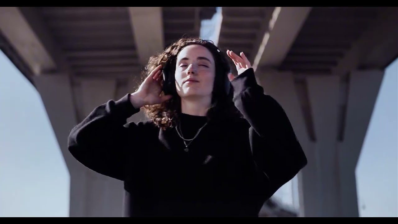 Milan Suta (feat. Abbie Parker) - Which Way Do I Go (Official Music Video)