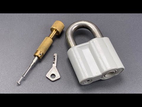 [1073]俄羅斯 "誠信保護 "掛鎖被定製工具挑中 ([1073] Russian “Honest Protection” Padlock Picked With Custom Tool)