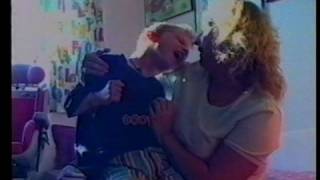 preview picture of video 'Spendenaufruf wegen Erkrankung Multiplesklerose (1999)'