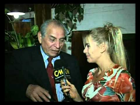 Los Manseros Santiagueos video Entrevista  - CM 2002
