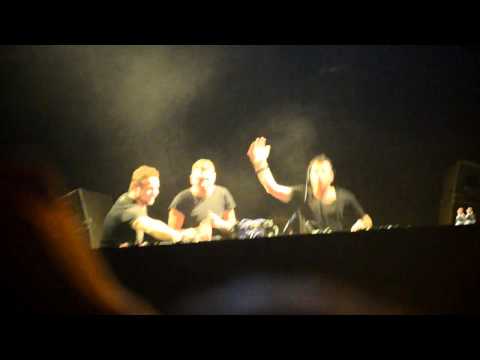 DADDY'S GROOVE - I COULD BE THE ONE (Nicky Romero & Avicii) - DAVID GUETTA MILANO 2013