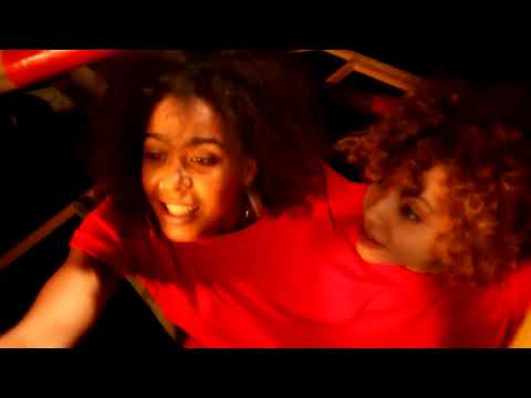 Fleur Earth - Am Boden