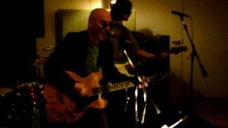 Graham Parker with The Figgs - Life Gets Better