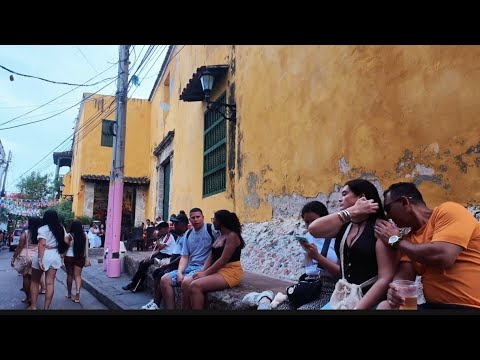 🇨🇴 Caminando por las Calles de Cartagena de Día… ¡Así se Vive Cartagena en 2026! 😍☀️