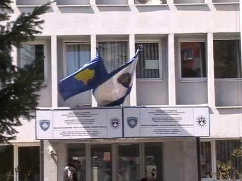 Kapet vjedhësi I ditarëve shkollorë 20 PRILL 2015 RTV TEMA