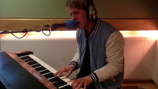 Tom Odell - &#39;Grow Old With Me&#39; live on Chris Evans Breakfast Show