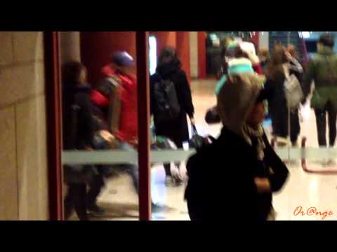 [FANCAM] SNSD in SBS [170113] - Leaving from recording