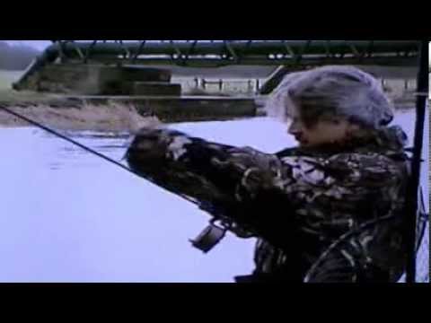 RAY WALTON - BARBEL - ROLLING MEAT on SKY SPORTS - 'TIGHT LINES' - HAMPSHIRE AVON