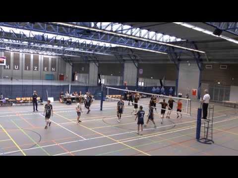 Talentteam Papendal  Jongens - Next Volley Dordrecht HS1 - 26 okober 2013 in Arnhem