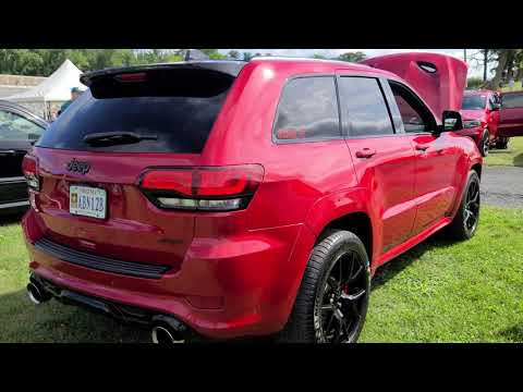 2016 Jeep Grand Cherokee SRT Idling (IG: redhulk_srt)