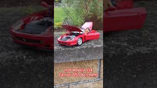 Model Hot Wheels 1:18 - Ferrari 550 Barchetta
