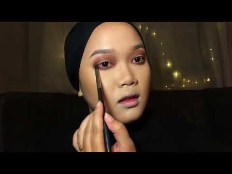 Mafarikha Fame Cream Eyeshadow Stick Tutorial Video