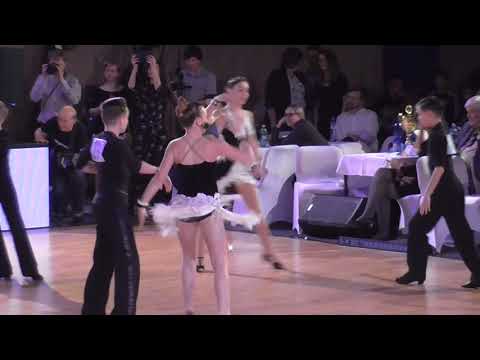 147 David Bureš - Barbora Špičáková /MČR T10 2018/ Kojetín/ Junior I./ 2.kolo/ Chacha