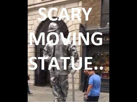 232 Millon , OMG SCARY MOVING STATUE in London #Shorts