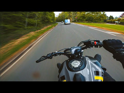 😈 6. | YAMAHA MT-07 AKRAPOVIC + QUICKSHIFTER [4K]