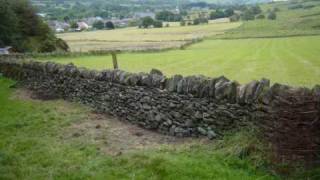 preview picture of video 'Gapping a wall, The Round Field, By the wood.'