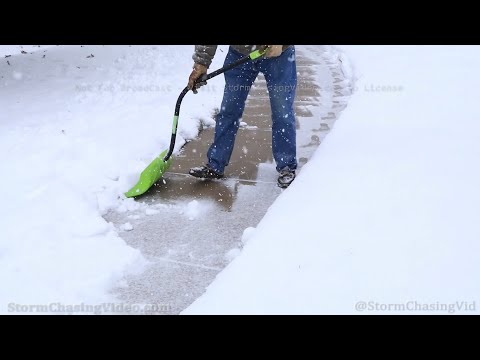 Minneapolis, MN Winter Storm Warning Clean Up And Fun - 10/20/2020